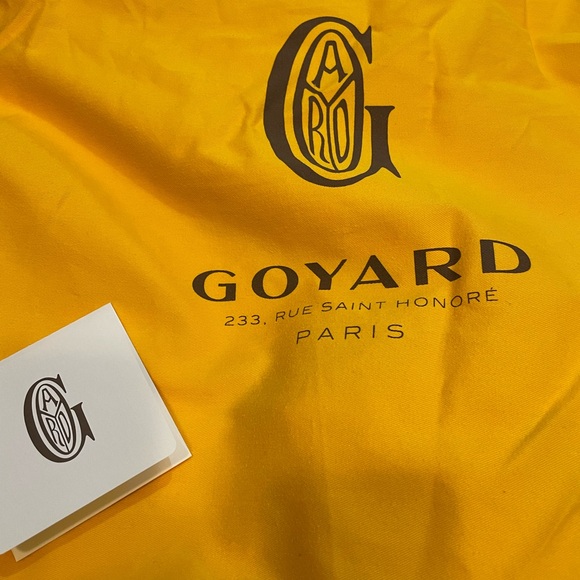 Authentic and Brand new Goyard Petit Bucket Bag in red color. Dust bag & papers - Picture 7 of 10